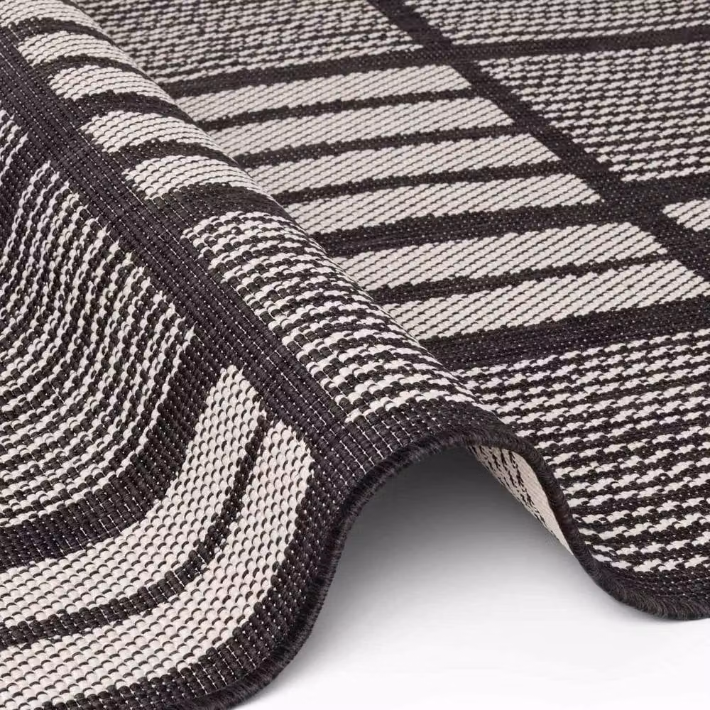 Ted Baker Allington Geometric Reversible Flatweave Indoor Outdoor Rug in Black, W: 160 cm, L: 230 cm – 4
