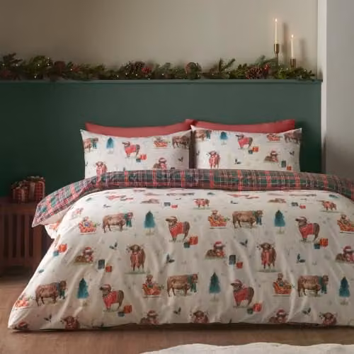 Catherine Lansfield Christmas Highland Cow Reversible Double Duvet Cover Set in Natural/Beige, W/H: 200 x 200 cm – 1