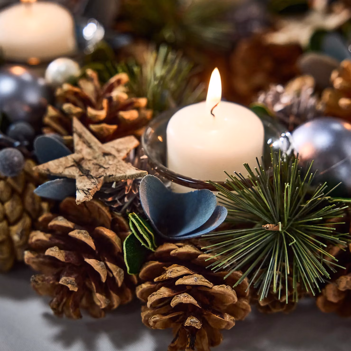 Dibor Moonlight Blue Round Glass Tealight Holder Table Centrepiece, Diameter: 30 cm – 3
