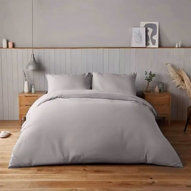 Silentnight Supersoft King Size Breathable Duvet Cover Set in Grey, 180 x 200 cm – 1