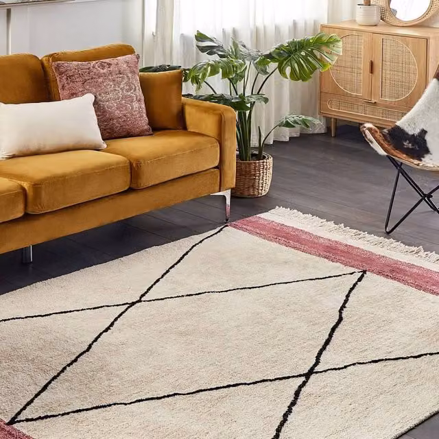 Wyld and Coco Boho Geometric Woven Cotton-Blend Rug in Beige, Black and Pink with Fringes, W: 140 cm, L: 200 cm – 1