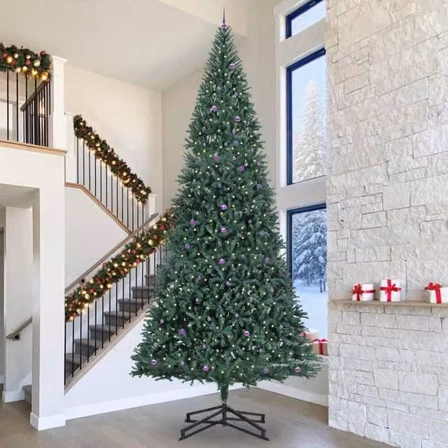 Berkfield Home Pre-lit Artificial Christmas Tree with Ball Set, Green, 500 cm