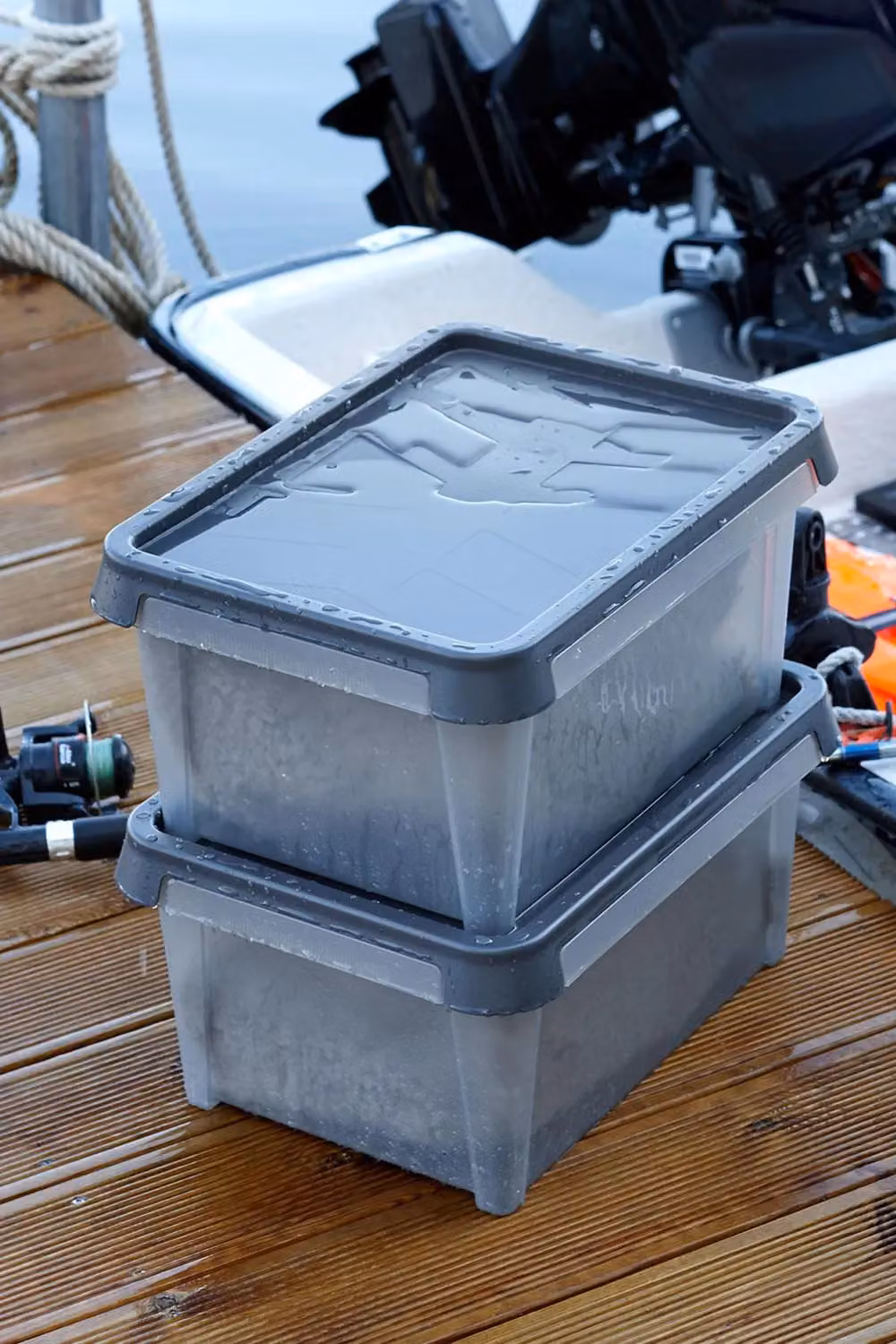 SmartStore Waterproof All Purpose Dry Storage Box, 31-33L, Black, Medium – 2