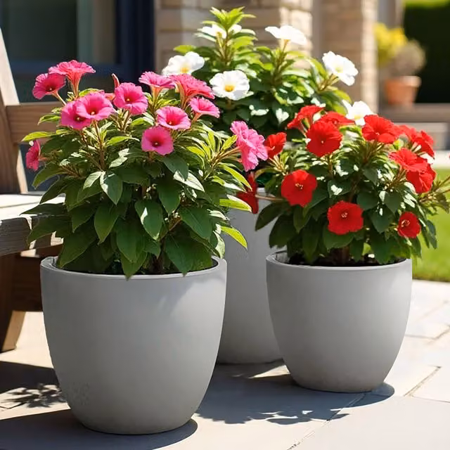 Idealist Set of 3 Round Stone Effect Outdoor Plant Pots in Grey and Black