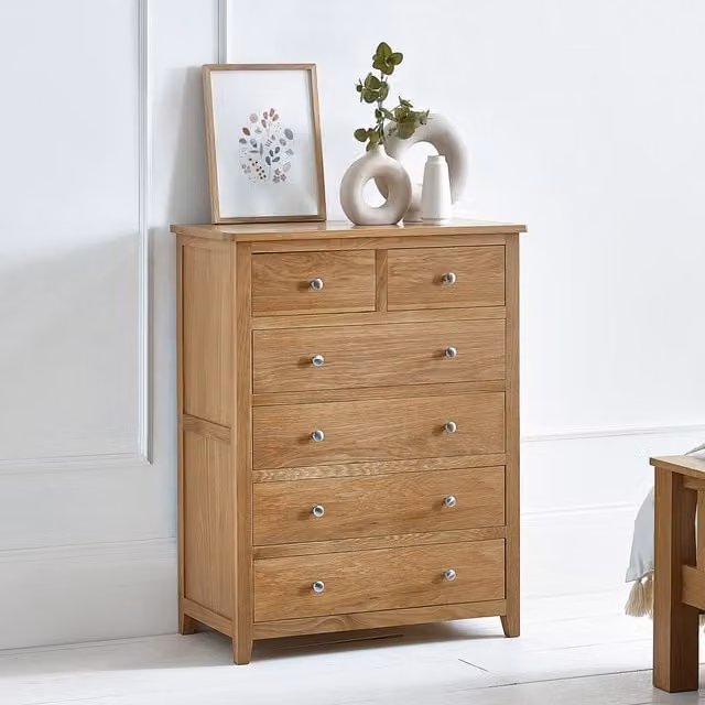 Julian Bowen Mallory 4 plus 2 Drawer Chest in Oak Brown