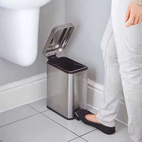 BLACK+DECKER BXBNOOO5E 5L Metallic Grey Stainless Steel Pedal Bin with Soft Close Lid and Removable Inner Bucket, W/D/H: 24 x 22 x 14 cm – 2