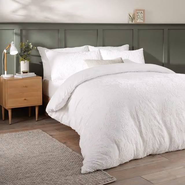 Make It A Home Seville Leaf Tufted Soft Touch Duvet Cover Set, White, 90 x 190 cm