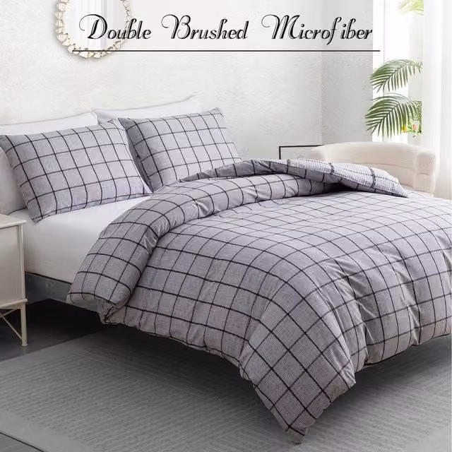 Pamposh Premium Microfibre Easy Care King Size Duvet Cover Set in Grey, including 1 x Duvet Cover (W: 220 cm, H: 230 cm) and 2 x Pillowcases (W: 50 cm, H: 75 cm)