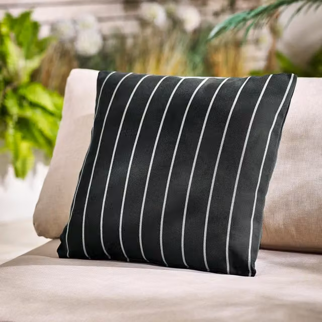 FurnitureboxUK Pair of Black Square Polyester Outdoor Cushions, W/D/H: 43 x 43 x 43 cm