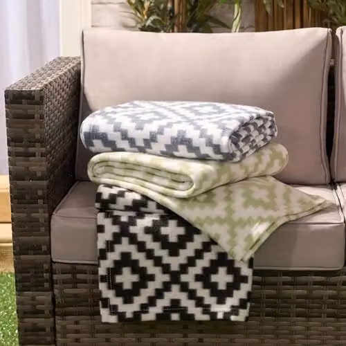 OHS Grey Geometric Print Fleece Throw Blanket, W/D/H: 120 x 150 cm – 4