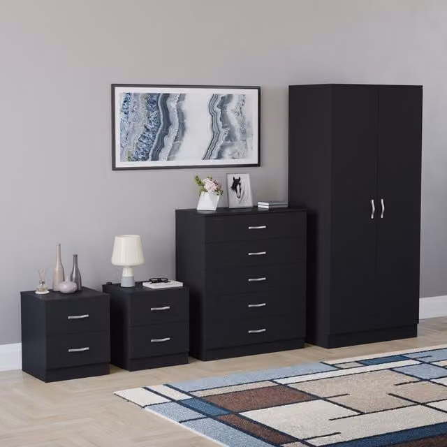 Vida Designs Riano 4 Piece Modern Bedroom Set in Black