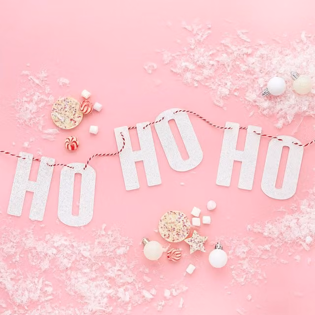 Club Green White Ho Ho Ho Glitter Acrylic Christmas Party Garland, Length: 1 m