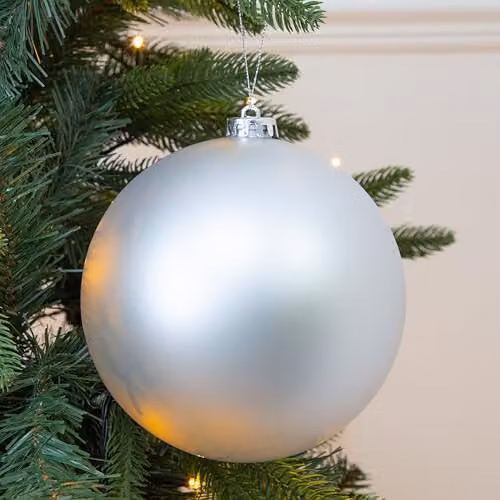 The Christmas Workshop Set of 3 Classic Matt Round Baubles in Silver and White, Diameter: 15 cm – 2
