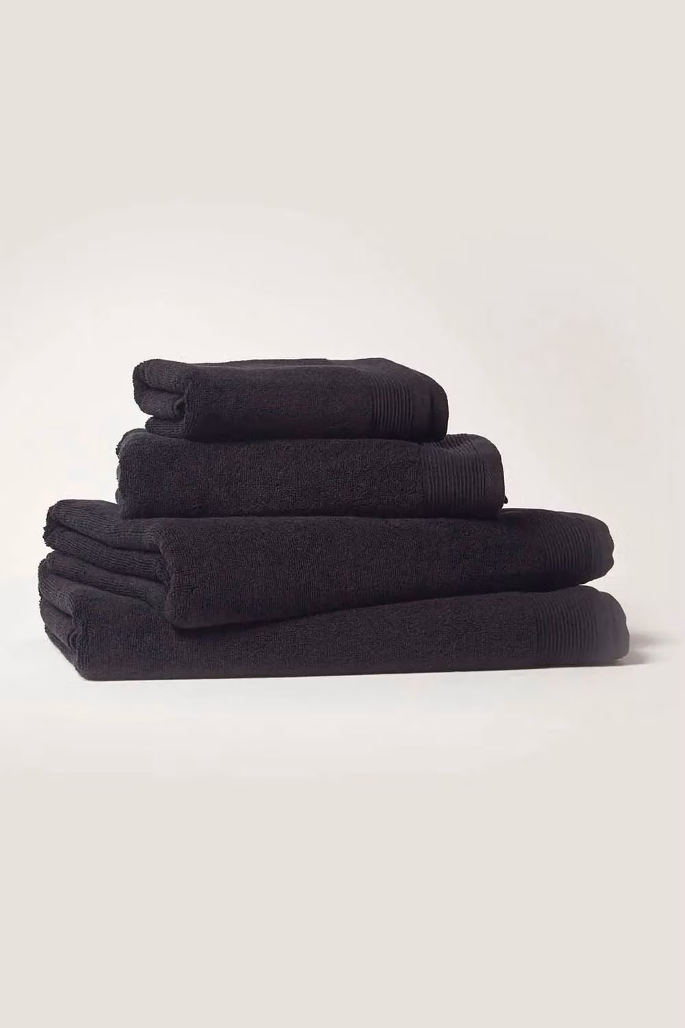 Homescapes Black Set of 2 Combed Egyptian Cotton Face Cloths, 700 GSM, W/D/H: 30 x 30 x 30 cm – 4