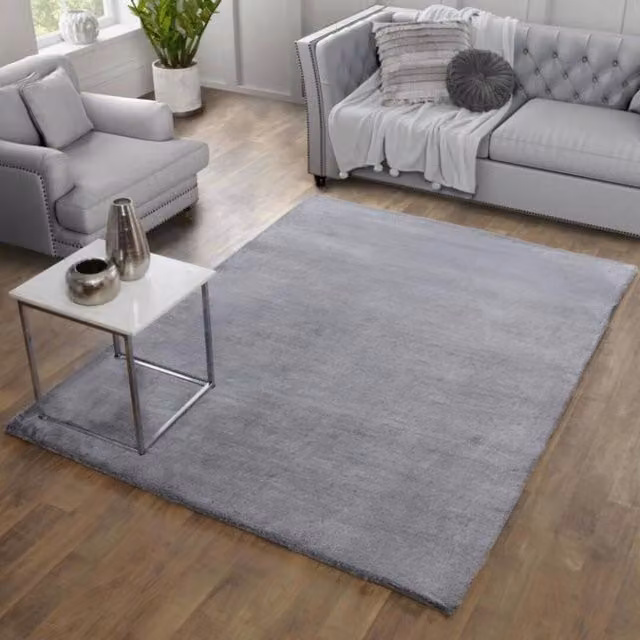 DS Living Dovilla Plush Plain Silver Rectangular Rug, W: 80 cm, L: 150 cm