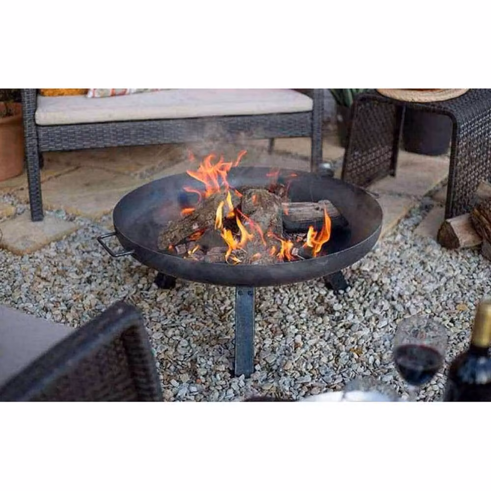 La Hacienda Pittsburgh Medium Steel Firepit in Black, W: 80 cm, D: 80 cm, H: 34 cm – 3