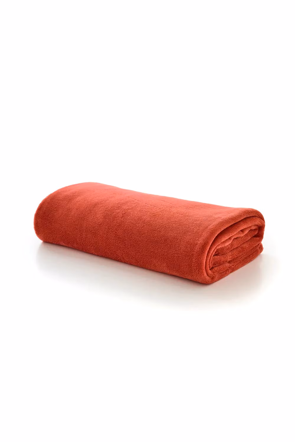 Deyongs Snuggle Touch Super Soft Solid Colour Fleece Throw in Red, W: 140 cm, L: 180 cm – 2