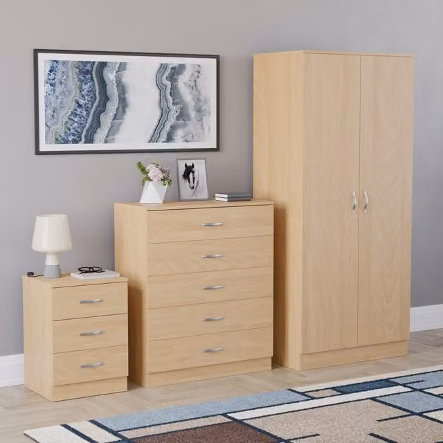 Vida Designs Riano 3 Piece Modern Bedroom Set in Pine