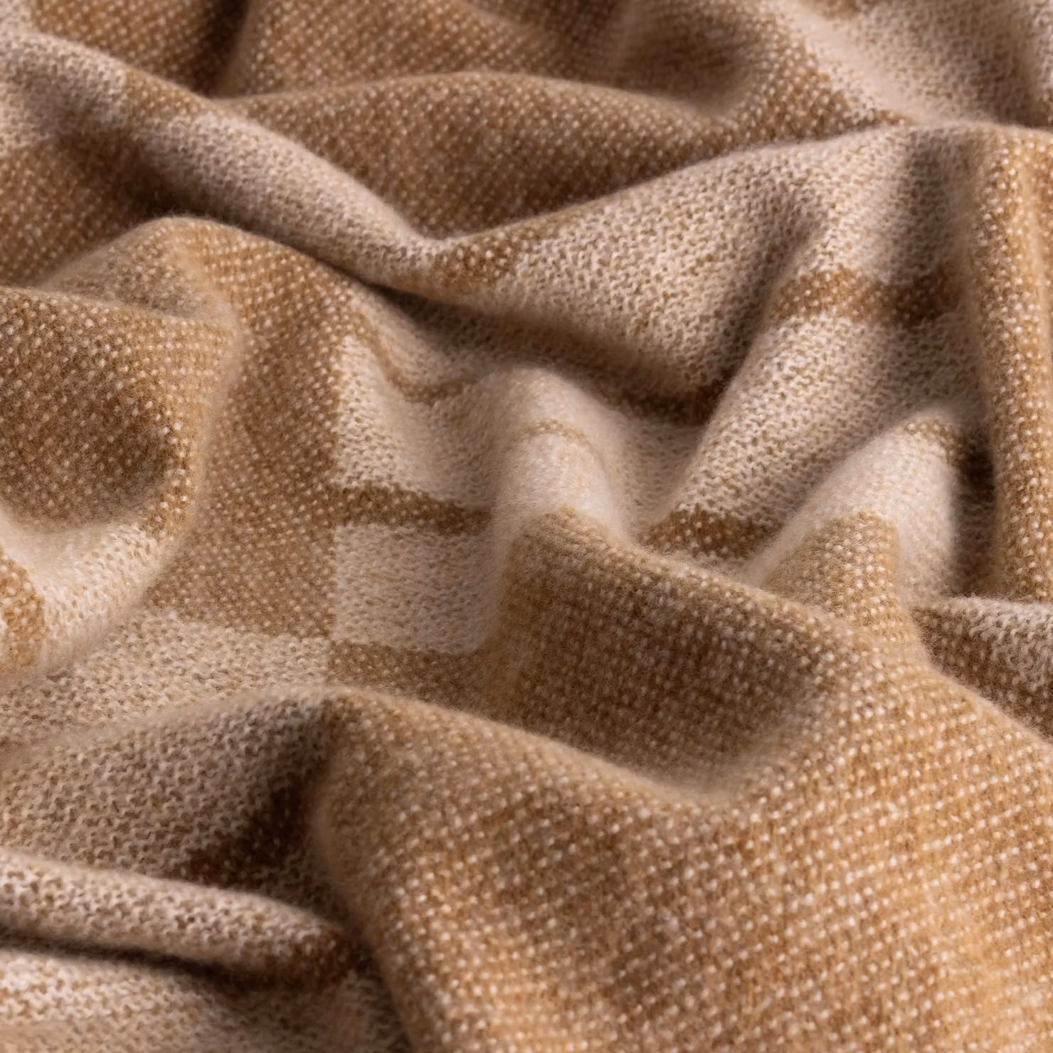 Yard Harlech Woven Reversible Geometric Throw in Brown and Beige, W: 130 cm, D: 180 cm – 3