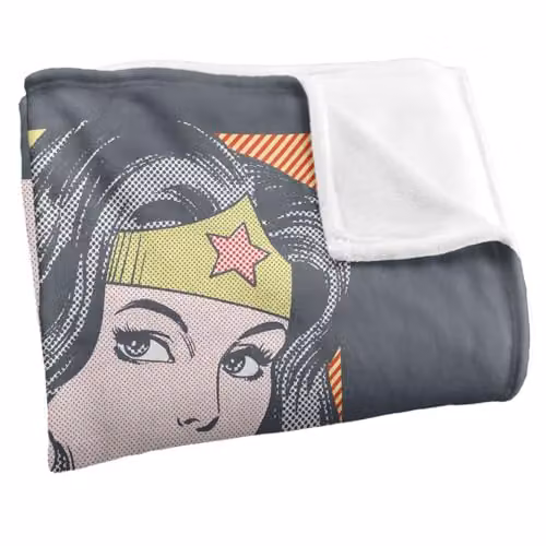 Warner Bros. DC Wonder Woman She Persisted Super Soft Fleece Throw Blanket, Multicolour, W/D/H: 91 x 147 cm – 2
