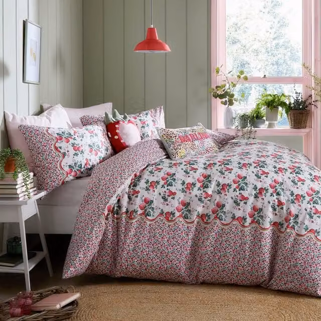 Cath Kidston Strawberry Floral Cotton Duvet Cover Bedding Set in Rose Pink, Red and Green