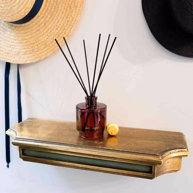 Madison & Mayfair Peony & Water Lily Floral Reed Diffuser in Red and Black – 1