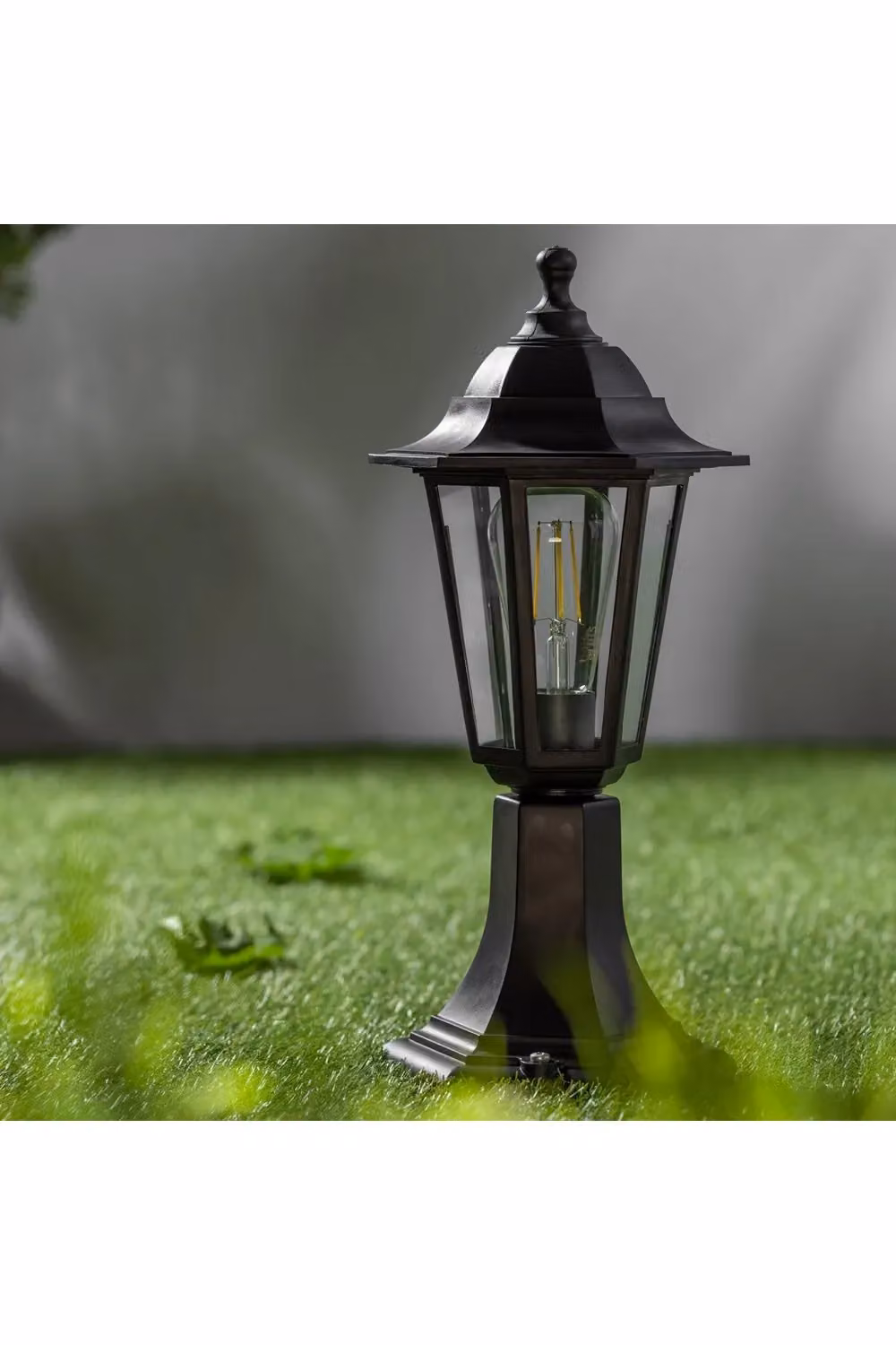 CGC Lighting Black Traditional Outdoor Post Lantern with Transparent Glass for Garden and Pathway – 5