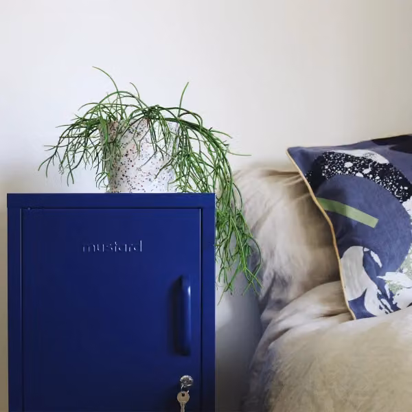 Mustard Made The Shorty To The Left Wall Mounted Metal Cabinet in Navy Blue, W/D/H: 72 x 35 x 46 cm – 4