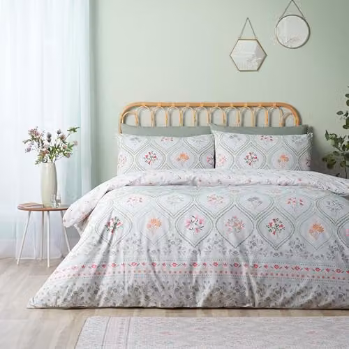 Catherine Lansfield Cameo Floral Reversible Duvet Cover and Pillowcase Set, Green, W/D/H: 200 x 200 cm