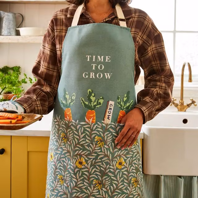 Ulster Weavers Time to Grow Green Cotton Apron