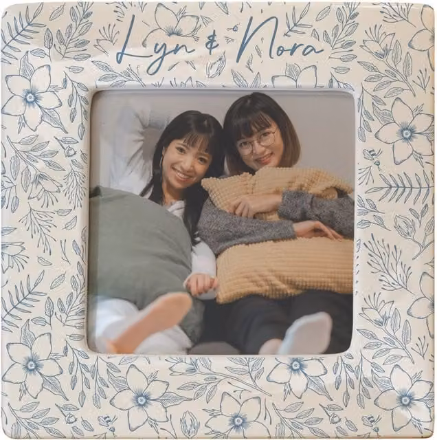 Personalised Memento Company Blue Floral Ceramic Square Tabletop Photo Frame in Beige, W/D/H: 10.16 x 10.16 x 10.16 cm