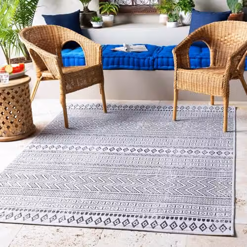 Livabliss Prague Boho Indoor Outdoor Rectangular Rug in Black and White, W: 160 cm, L: 230 cm