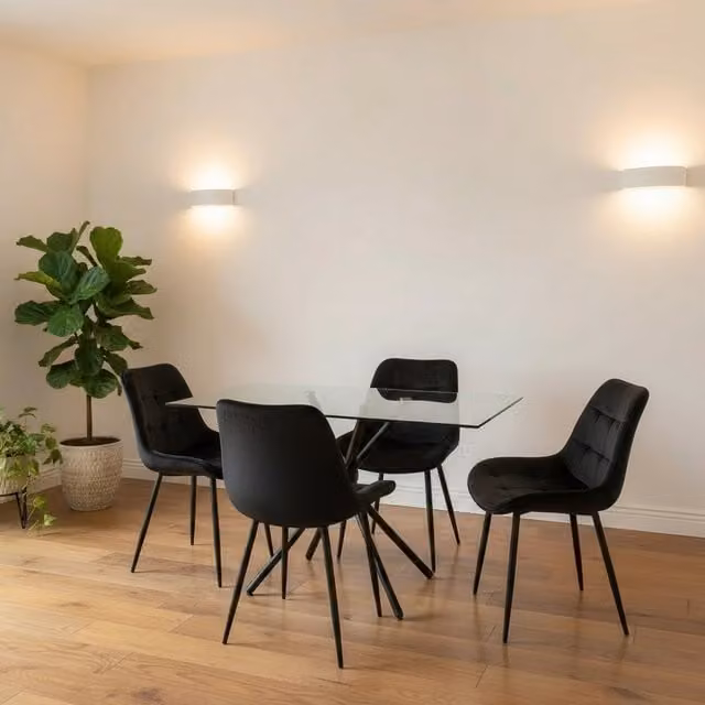 Madefor.living Miami Rectangular Glass Dining Table with 4 Erica Velvet Chairs in Black