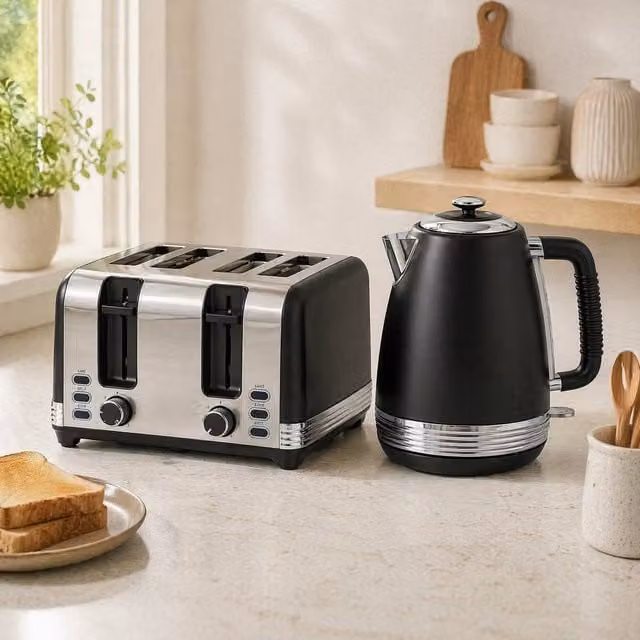 STILVORA Black Stainless Steel Kettle and 4-Slice Toaster Set