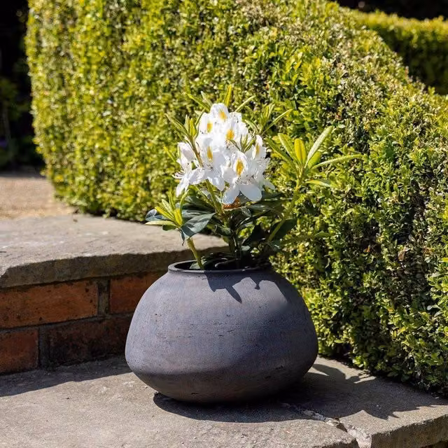 Primrose Round Concrete Planter Vase in Grey and Brown, Height: 31 cm