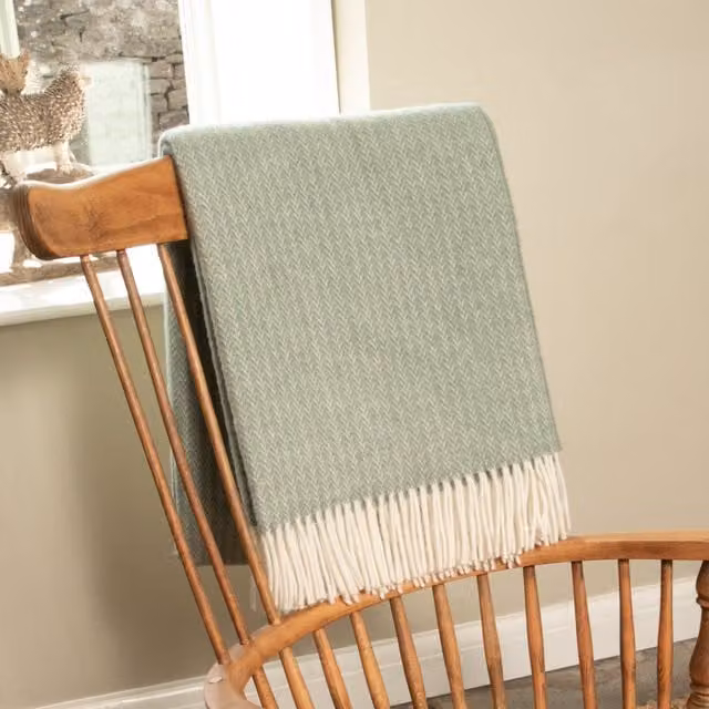 Native Natural Green Jacquard Wool Blanket – 1