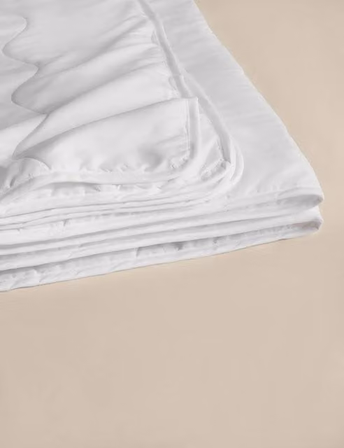 Body Sensor Body Temperature Control 1 Tog Summer Duvet in White