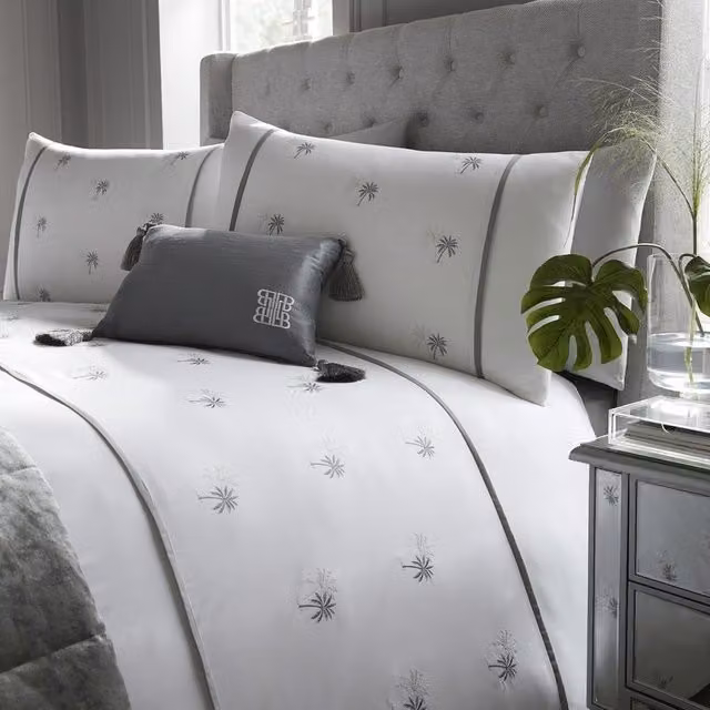Terrys Midnight at the Oasis White Cotton and Polyester Duvet Cover Bedding Set