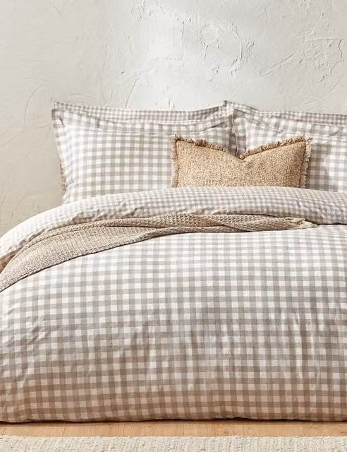 YARD Barton Gingham Checked Cotton Percale Bedding Set in Natural Beige, 200 x 200 cm