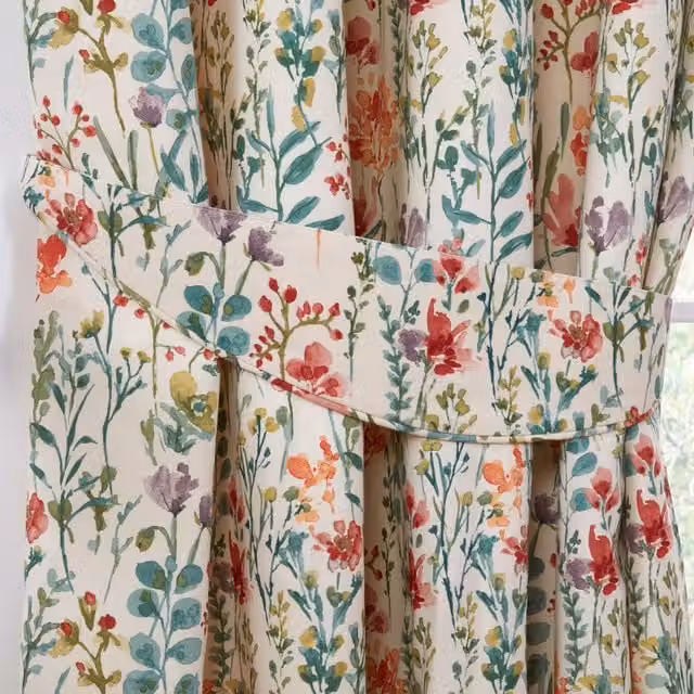 Sundour Amaryllis Floral Cotton Tieback in Multicolour