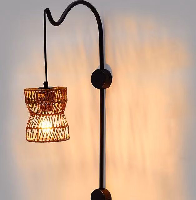 Livingandhome Black E27 Single Light Wall Lamp with Paper Rope and Metal Hourglass Design