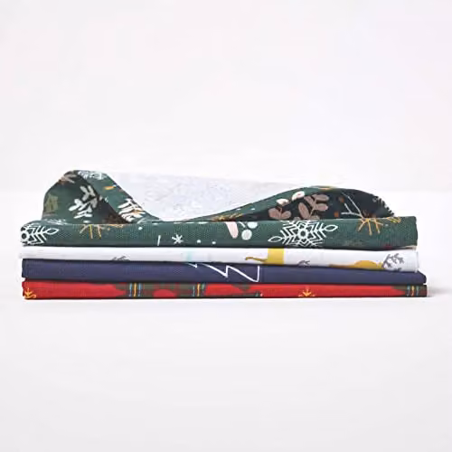 HOMESCAPES Festive Forest Green Christmas Napkin Set of 4, 100% Cotton, 45 x 45 cm – 4