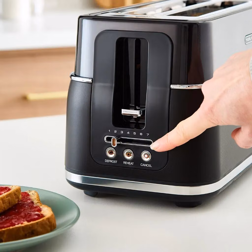 Morphy Richards Signature 4-Slice Toaster in Black – 3