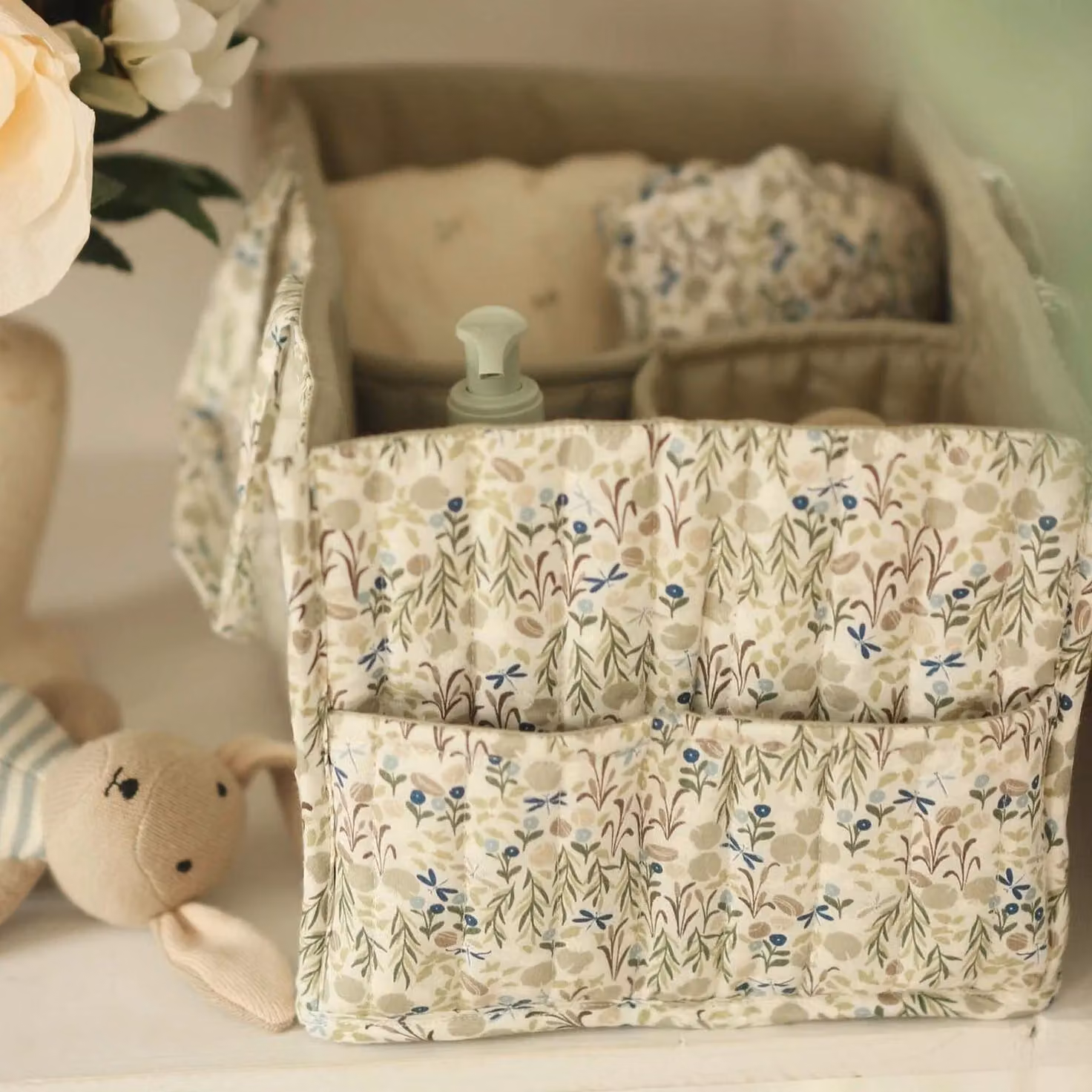 Avery Row Riverbank Nappy Caddy in Multicolour – 2