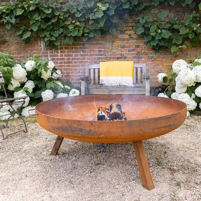 Primrose Corten Steel Fire Bowl with Legs in Rust Brown and Red, Diameter: 120 cm