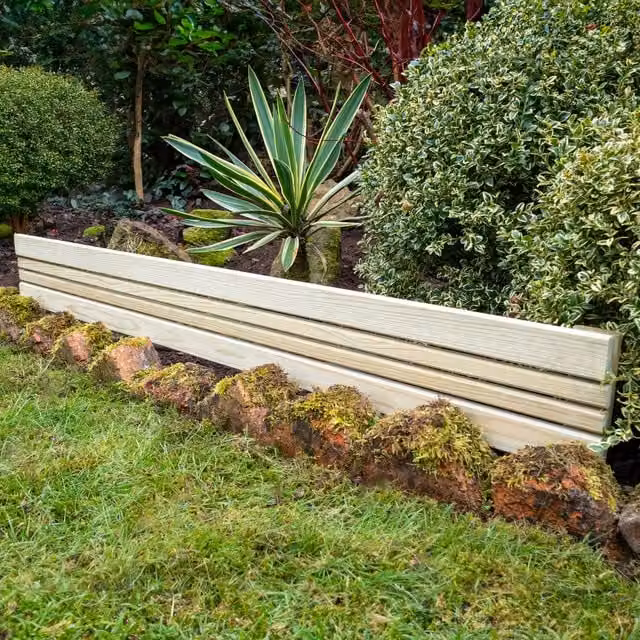 Forest Garden Overlapped Slatted Edge in Beige