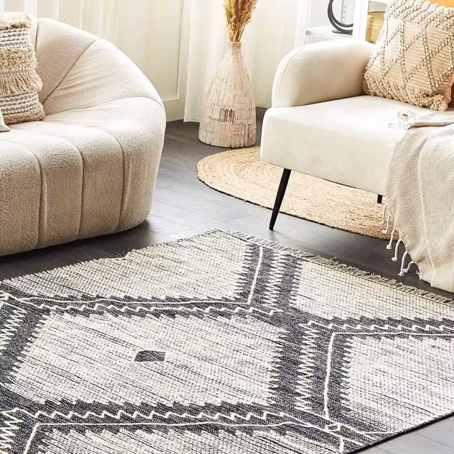 Wyld and Coco Oriental Handwoven Cotton and Wool Rug in White and Black with Fringes, W/D: 140 x 200 cm – 1