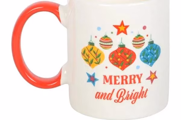 KDMD Merry & Bright Bauble Ceramic Mug in White and Red – 2
