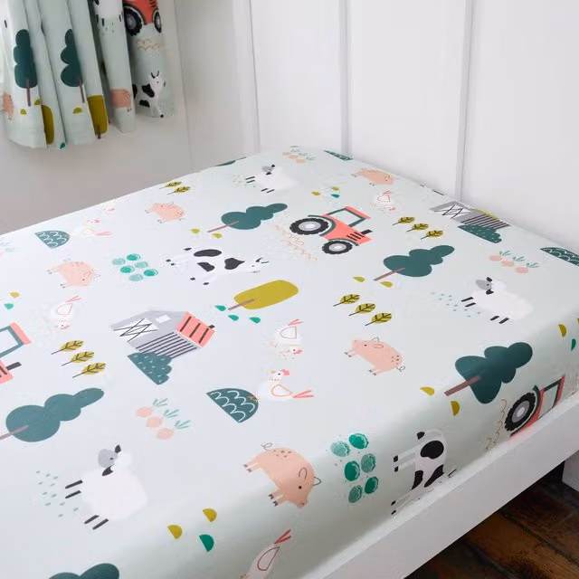 Happy Linen Company Barn Yard Farm Animals Fitted Sheet in Green, W/D/H: 70 x 140 cm