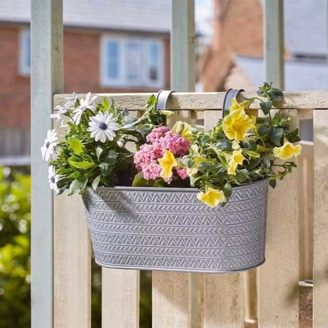 Marco Paul Slate Aztec Grey Hanging Planter for Fences and Balconies, W: 30.48 cm, D: 30.48 cm, H: 33.0 cm